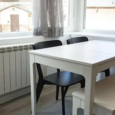 Holidays Slalom 1 Dorm & Parking Apartment *
