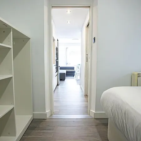 Holidays Slalom 1 Dorm & Parking Apartment *